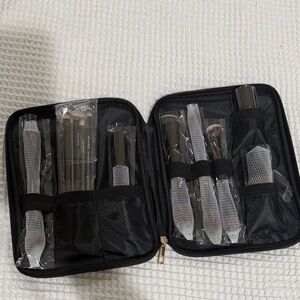 Maange Black Makeup Brush Set with Case